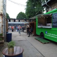 Food Market: Gorilla Barbeque mit leckerem Pulled Pork und Süßkartoffelpommes frittiert in Rindertalg